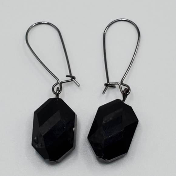 Vintage black Glass crystal earrings kidney wires SPARKLY elegant faceted cut - Picture 8 of 10